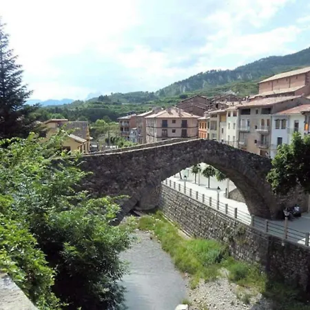 Con Encanto En El Pirineo *